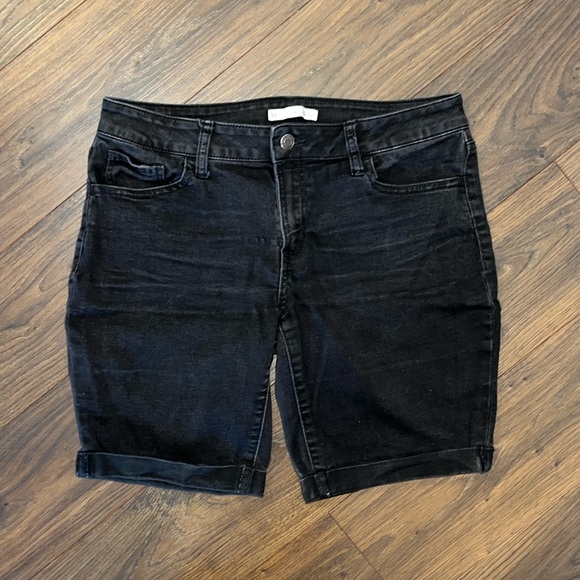 Black Bermuda Shorts - Picture 1 of 9